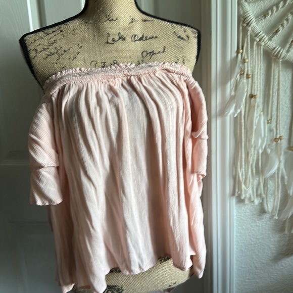 Angie | Blush Off-The- Shoulder Top | Medium - Picture 6 of 6